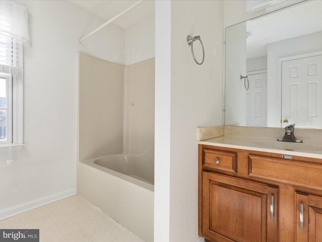 Building Photo - 2056 Cidermill Ln