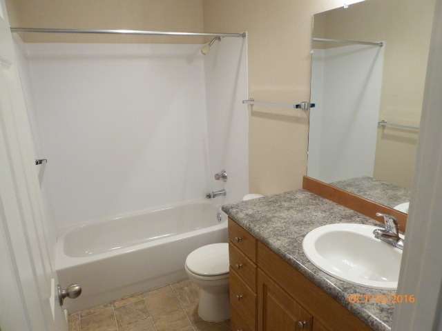 Building Photo - Charming 2 Bed 2 Bath Condo in Factoria