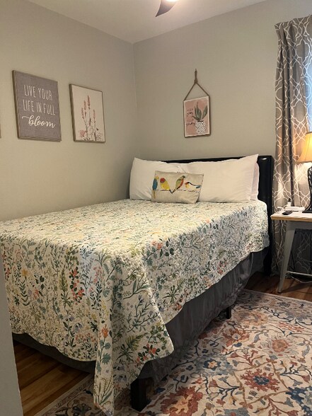 Building Photo - 12102 Carriage Ct SE