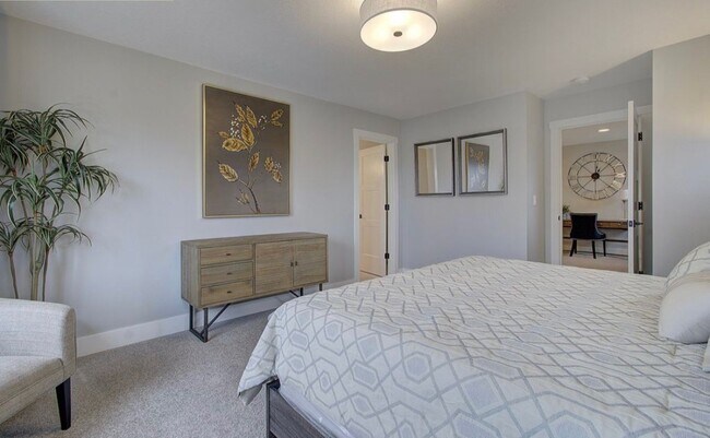 Building Photo - 12051 NE 109th St