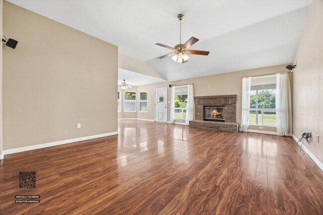 Building Photo - 5809 Roscomare St