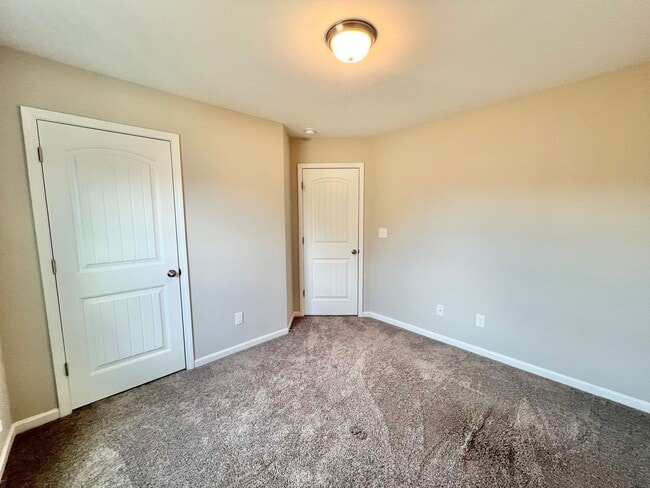 Building Photo - Lovely 4BD, 2.5BA Clayton Home with 1-Car Garage in a Great Location