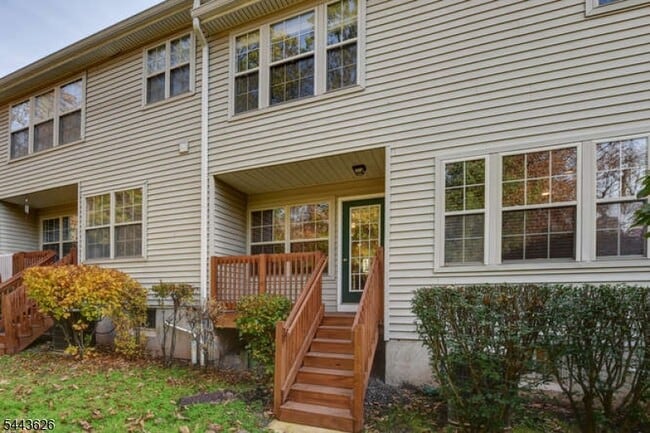 Building Photo - 403 Taggert Dr