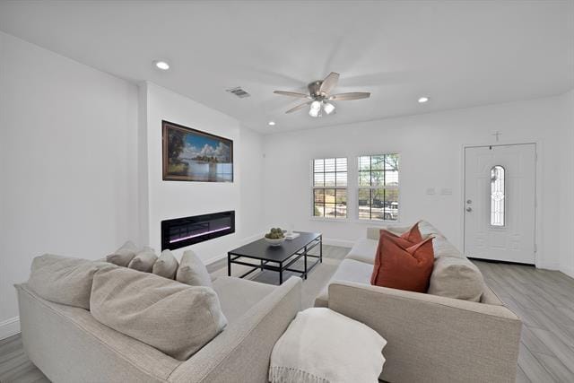 Building Photo - 3015 Columbus Ave