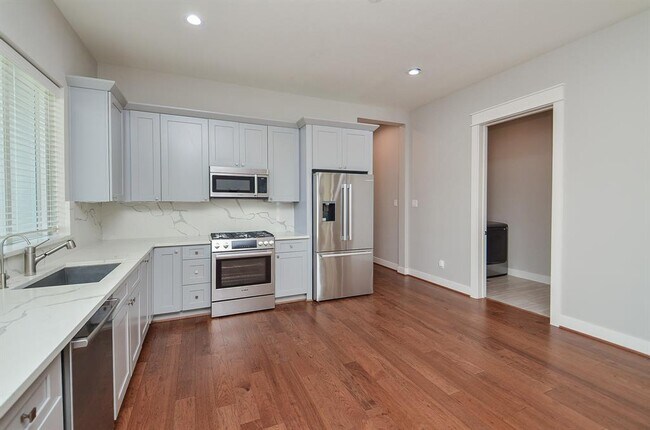Building Photo - 18526 Bridgeway Ln