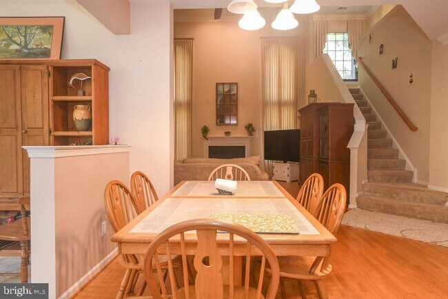 Building Photo - 205 Dangina Dr