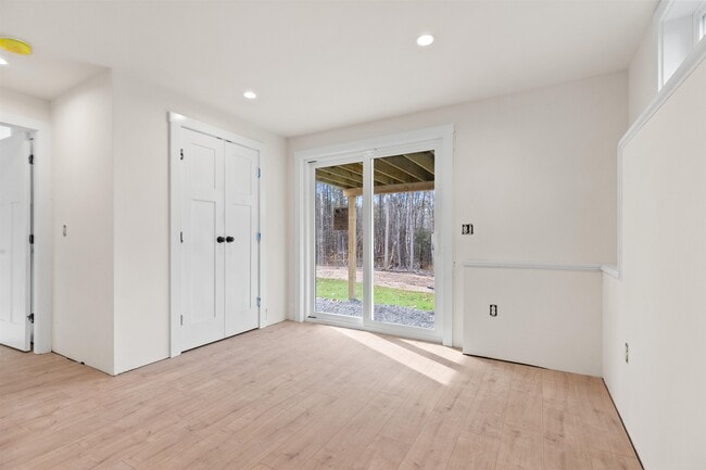 Building Photo - 3112 Parade Rd