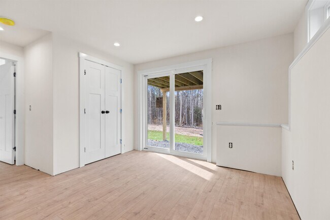 Building Photo - 5 Parade Rd