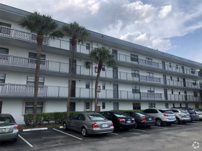 Building Photo - 9233 SW 8th St