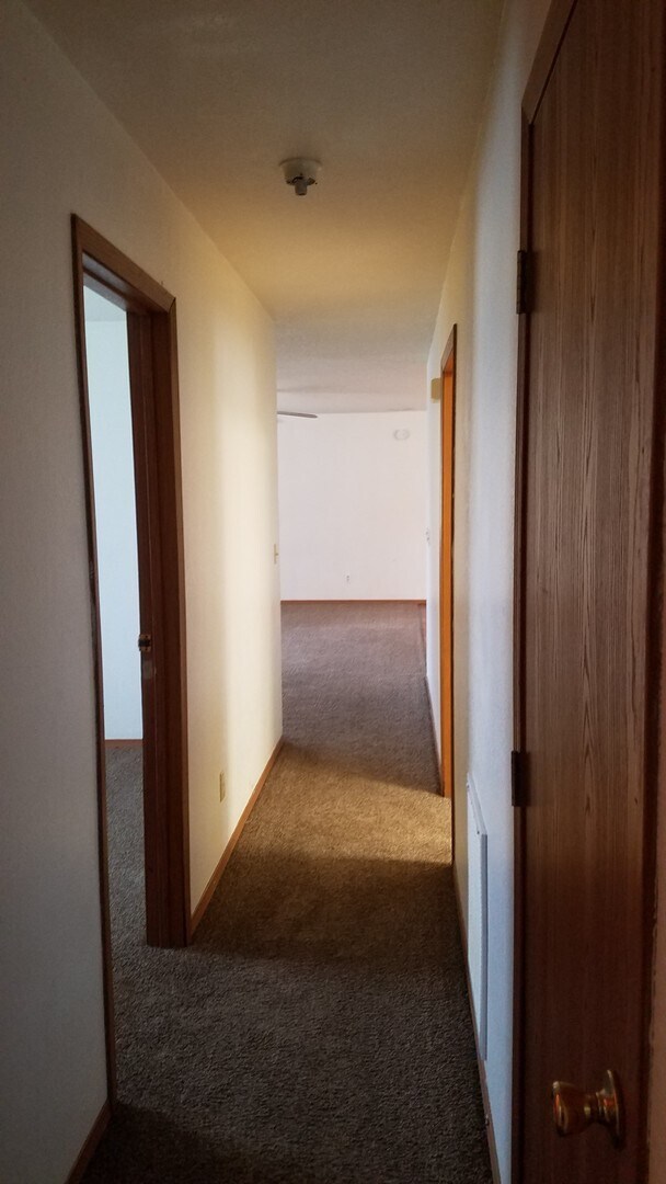 Building Photo - Hollister Half Duplex
