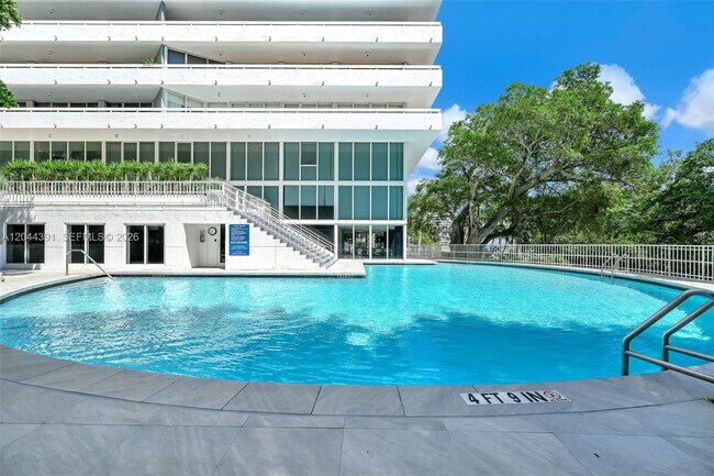 Building Photo - 1627 Brickell Ave