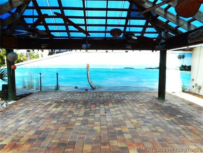 Building Photo - 1903 Robalo Dr