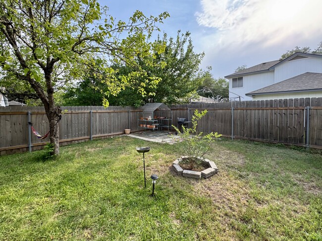 Building Photo - 8957 Taline Cir