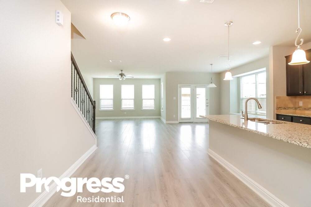 Building Photo - 6232 Topsail Dr