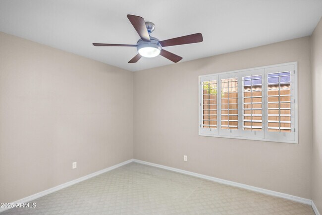 Building Photo - 15651 N 164th Ln