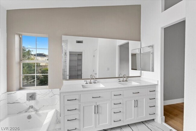 Building Photo - 1101 Enderly Ln