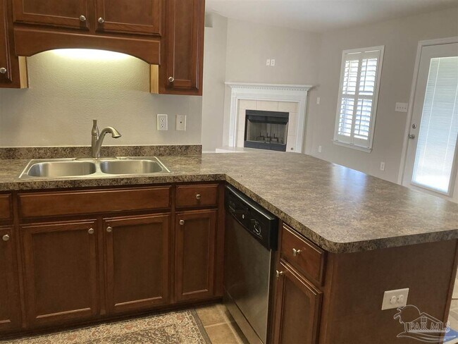 Building Photo - 8770 Kennedy Dr