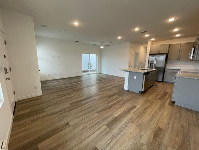 Building Photo - Brand-New, Never-Lived-In Home in a Top-Rated School District!