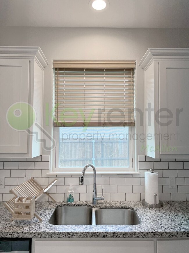 Building Photo - 5716 River Rd