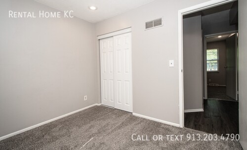 Building Photo - 9311 Switzer-