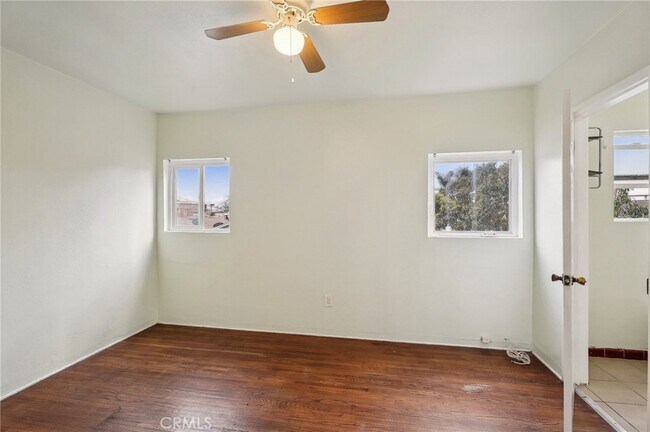 Building Photo - 122 W 110th St