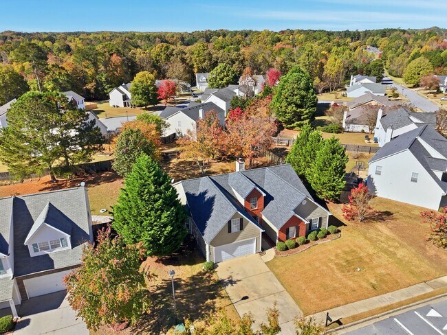 Building Photo - Ranch home with 4 bedrooms and a bonus room.