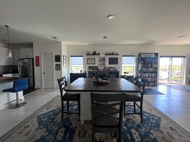 Building Photo - 6444 Burnet Rd