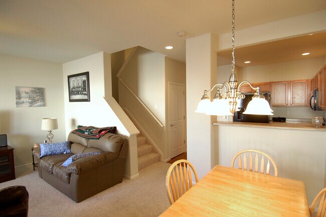Building Photo - 6912 White Sand Pt