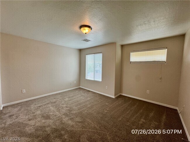Building Photo - 6854 N Inca Jay Ct
