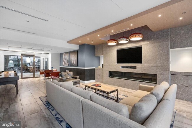 Building Photo - 5225 Pooks Hill Rd