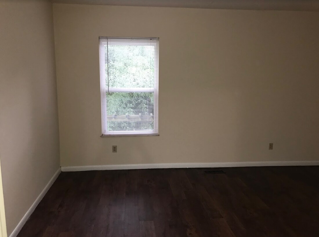 Building Photo - 2665 Bellevue Ave
