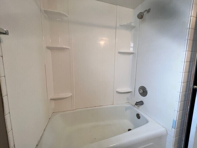 Building Photo - 16W671 56th St