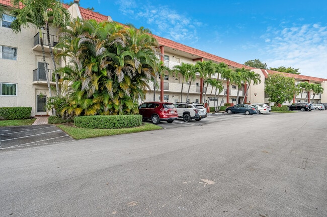 Building Photo - 8911 S Hollybrook Blvd