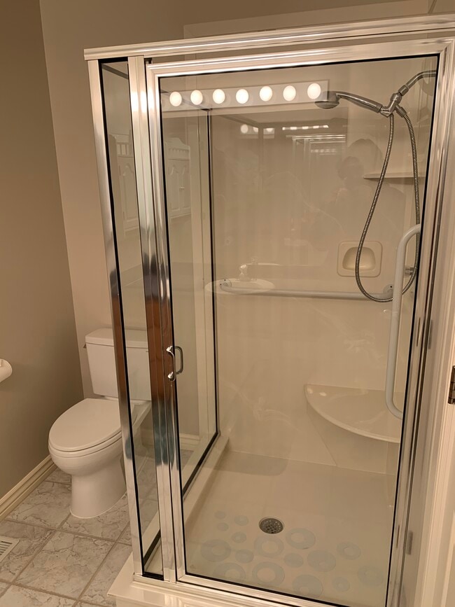 Building Photo - 325 E 100 S