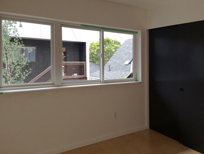 Bedroom 2 - 636 North Prospect Street