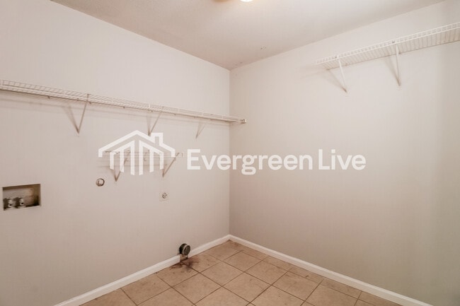 Building Photo - 12320 S Pointe Dr