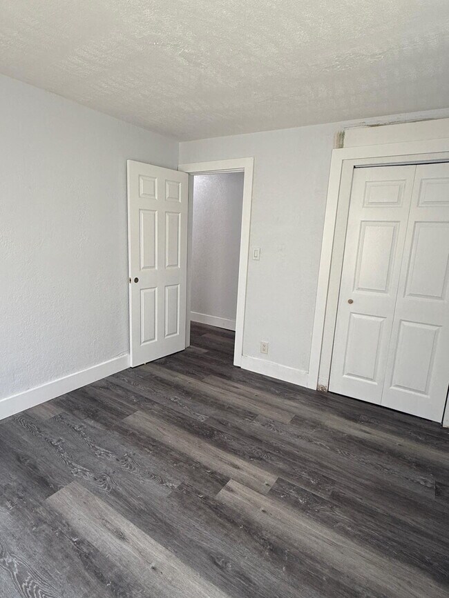 Building Photo - Charming 1-Bedroom Gem in Fort Lauderdale