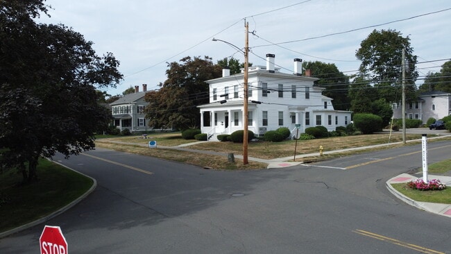 Building Photo - 130 W River St
