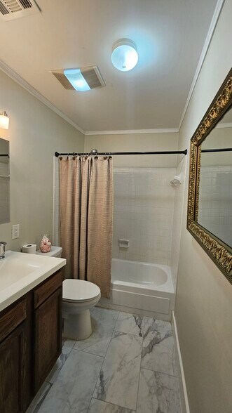 Building Photo - 4017 Cottage Hill Rd