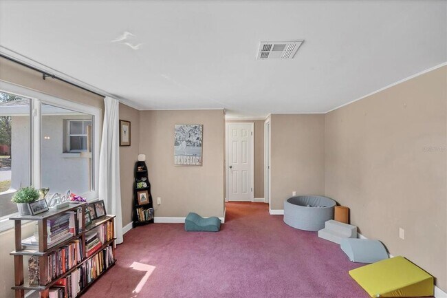 Building Photo - 3010 Golden Rain Dr