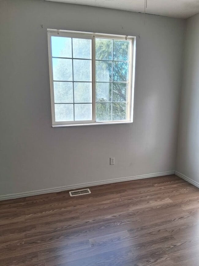 Building Photo - 1258 W 725 N