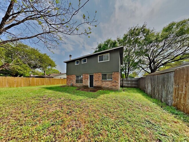 Building Photo - 16122 Golden Sage Ln