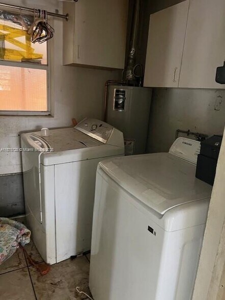 Building Photo - 3038 Arthur St