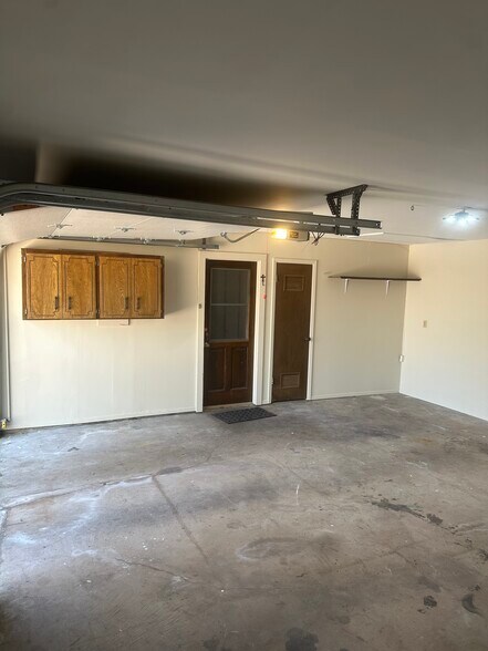 Building Photo - 2926 Briargrove Ln