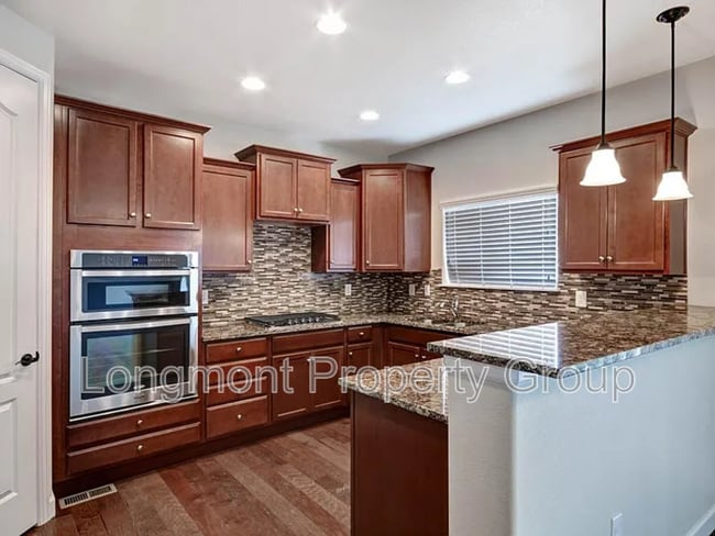 Building Photo - 1381 14th Ave