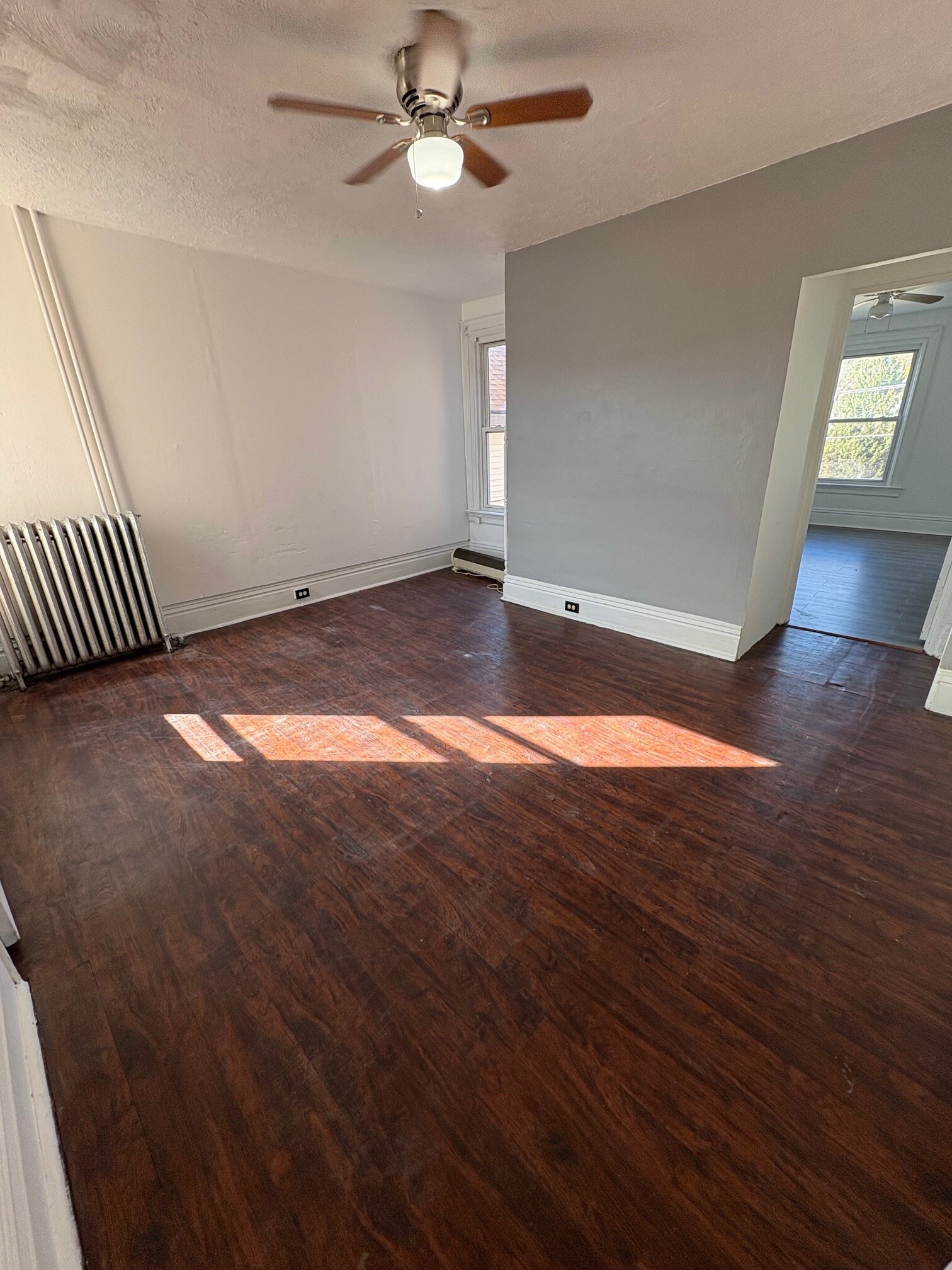 Building Photo - 543 3rd St