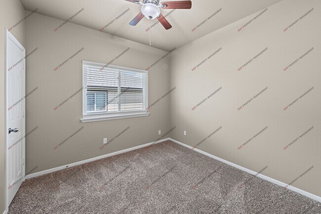 Building Photo - 8012 Bridgepointe Dr