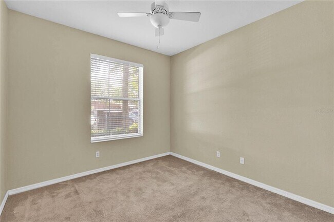 Building Photo - 8304 Portofino Dr