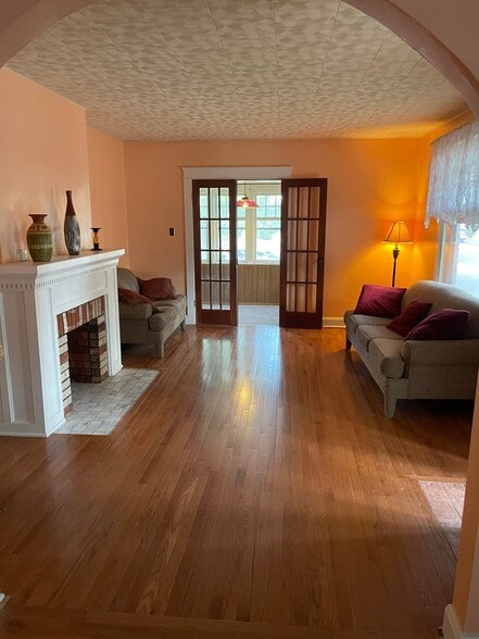 Building Photo - 2801 Clermont St