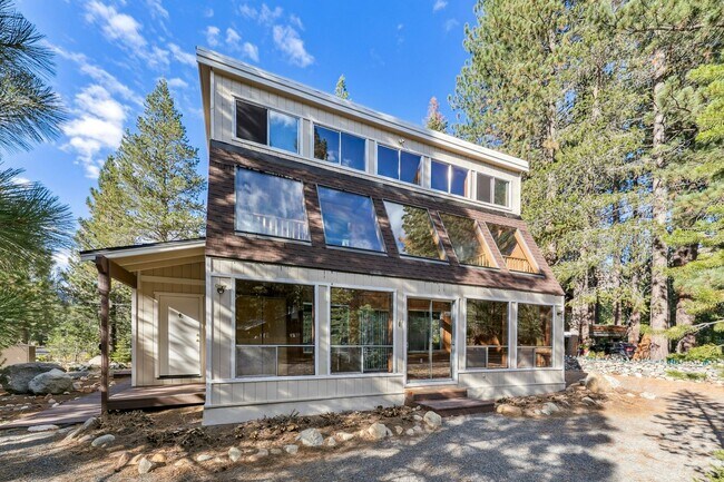 Building Photo - 993 Woodchuck Ct